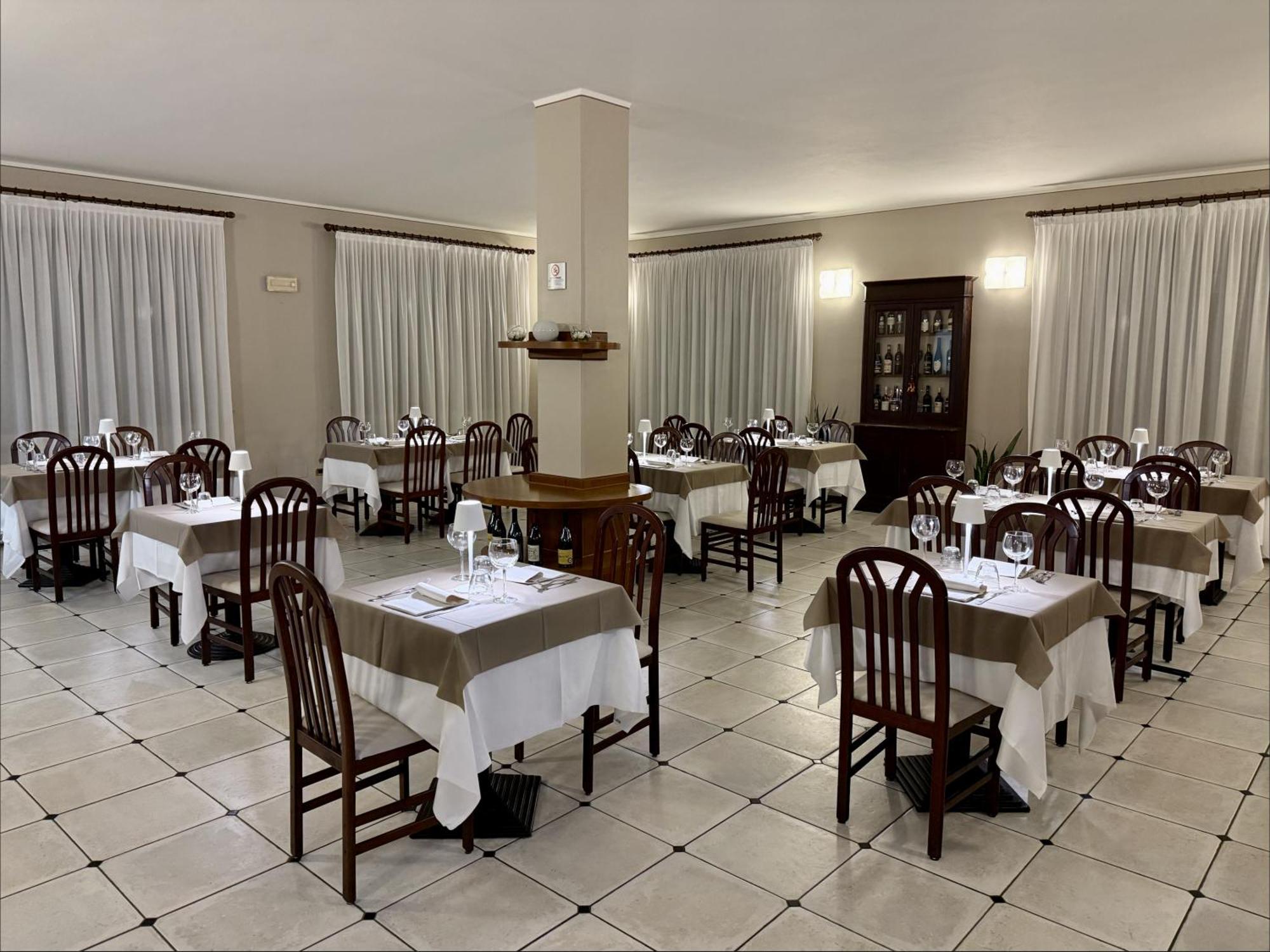 Hotel Villa Liberty Pontecurone Exterior foto